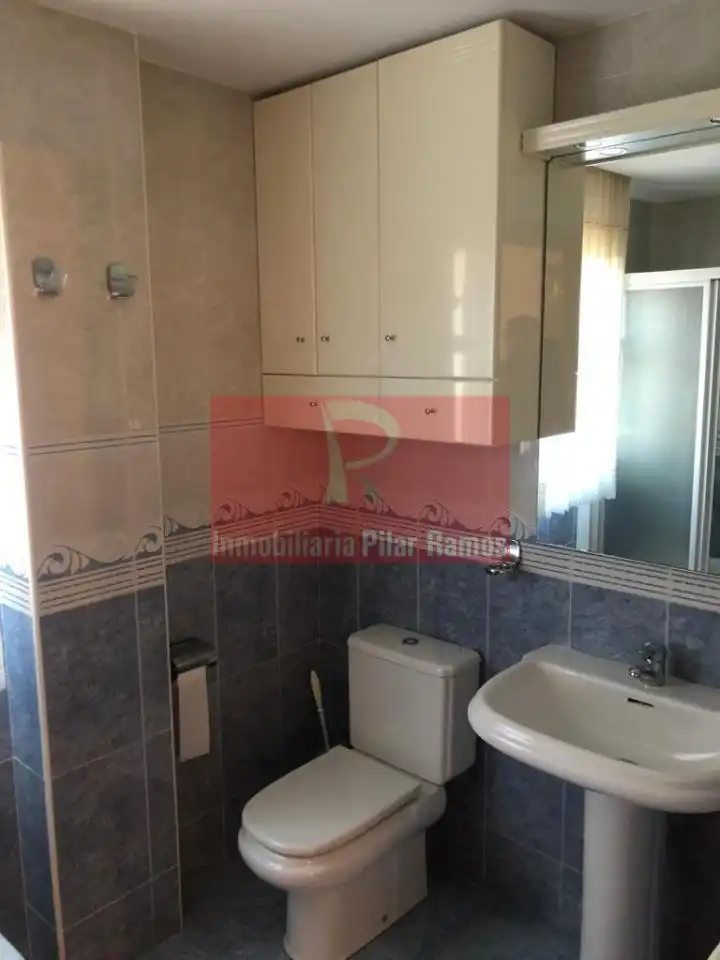 Baño de Piso en venta en Carrizo con Calefacción, Parquet y Trastero