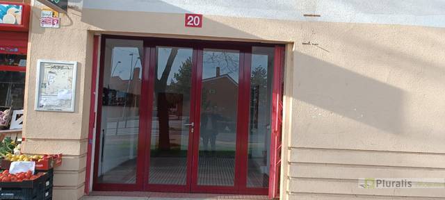Local comercial en Venta en  JUAN CARLOS I en Sector 3
