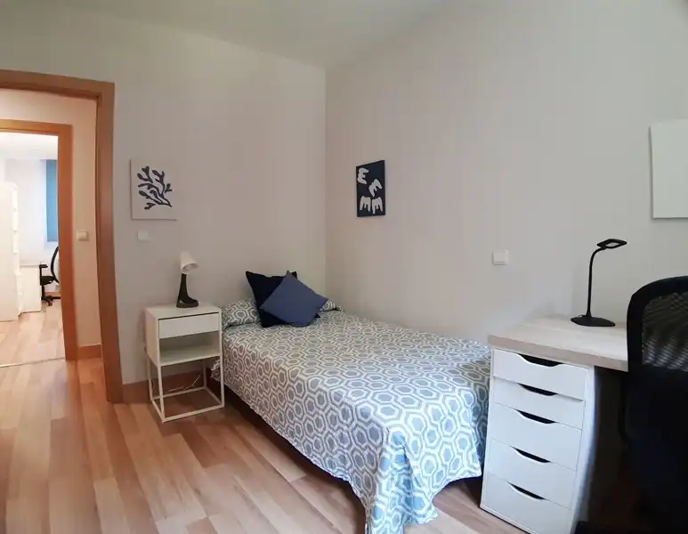 Habitación de Piso de alquiler en Bilbao  con Calefacción, Parquet y Amueblado