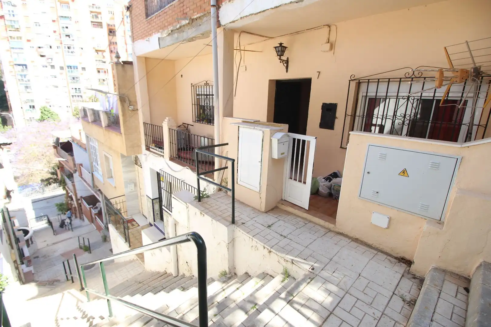 Außenansicht von Wohnung zum Verkauf in Málaga mit Terrasse und Abstellraum