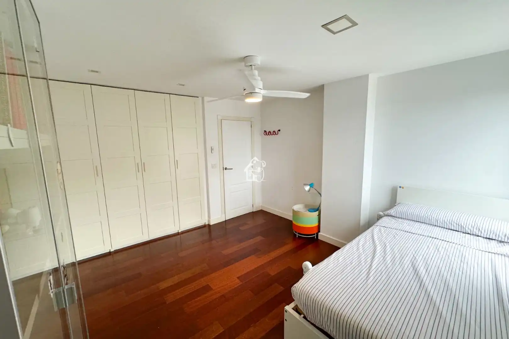 Habitación de Piso de alquiler en Torrevieja con Parquet, Terraza y Piscina