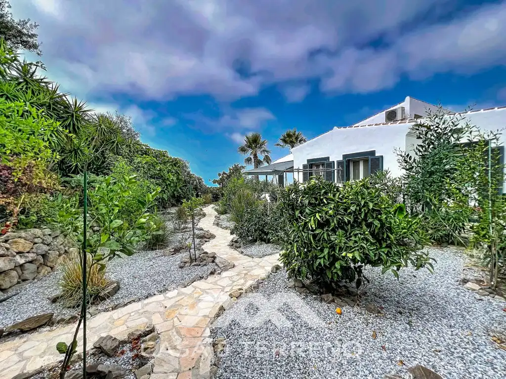 Vista exterior de Casa o chalet en venta en Algarrobo con Aire acondicionado, Calefacción y Jardín privado