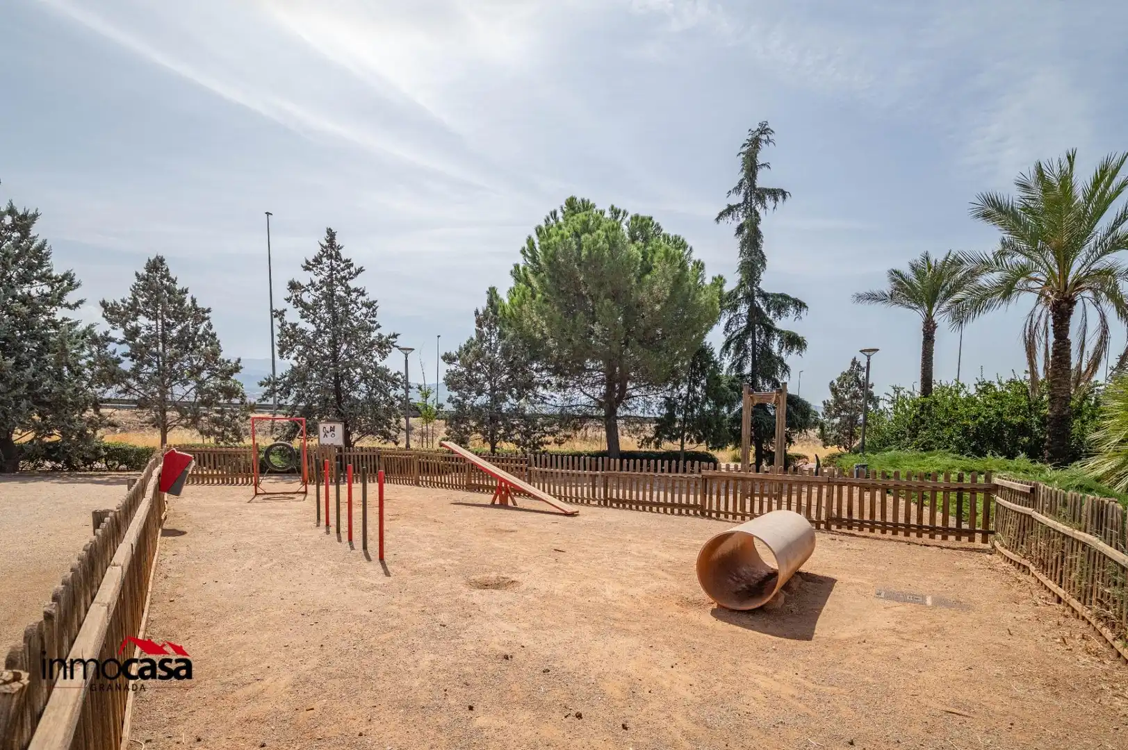 Außenansicht von Einfamilien-Reihenhaus zum Verkauf in Granada mit Klimaanlage