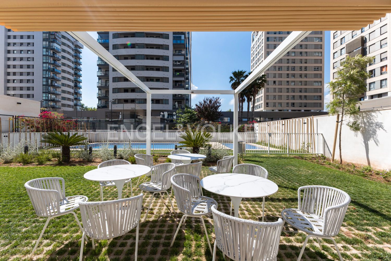 Terrace of Apartment to rent in  Valencia Capital  with Air Conditioner, Heating and Storage room