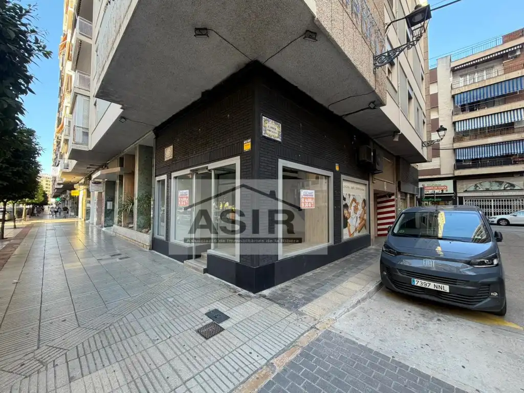 Gewerbefläche zur Miete in Avenida Sants Patrons, imagen 3