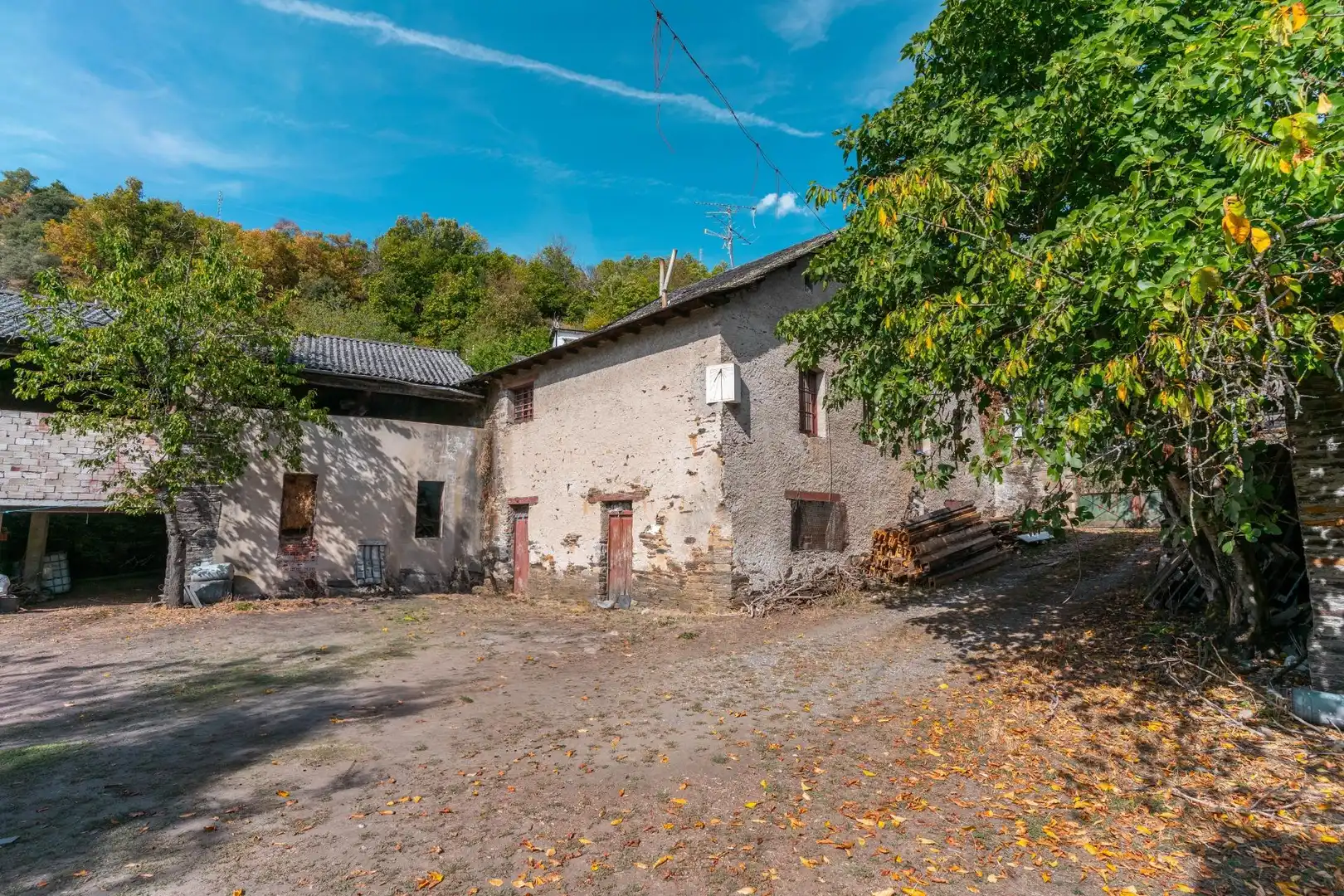 Vista exterior de Casa o chalet en venta en Palacios del Sil con Jardín privado