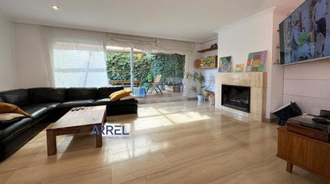 Foto 4 de Casa adosada de lloguer a Carrer Avellaners, Alella, Barcelona