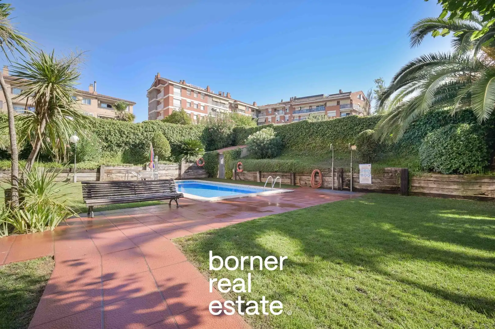 Vista exterior de Piso en venta en Rubí con Aire acondicionado, Calefacción y Parquet