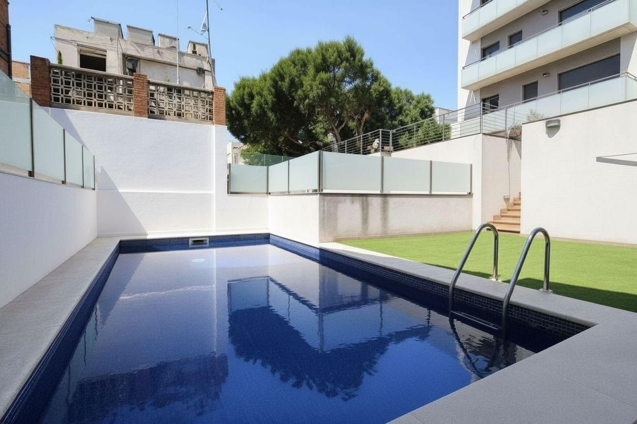 Swimming pool of Flat for sale in Molins de Rei  with Air Conditioner, Heating and Terrace