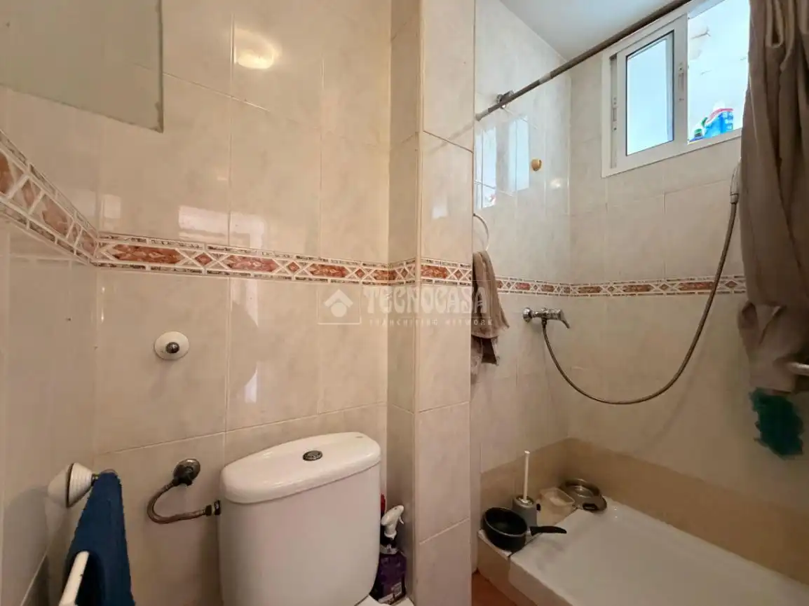 Baño de Piso en venta en Málaga con Balcón