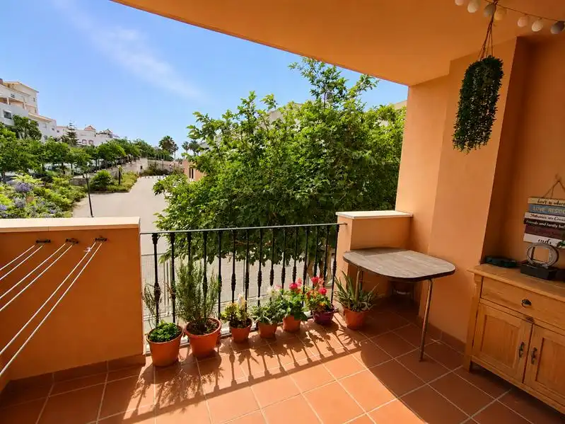 Piso en venta en Sierra de Estepona - Avda. de Andalucía