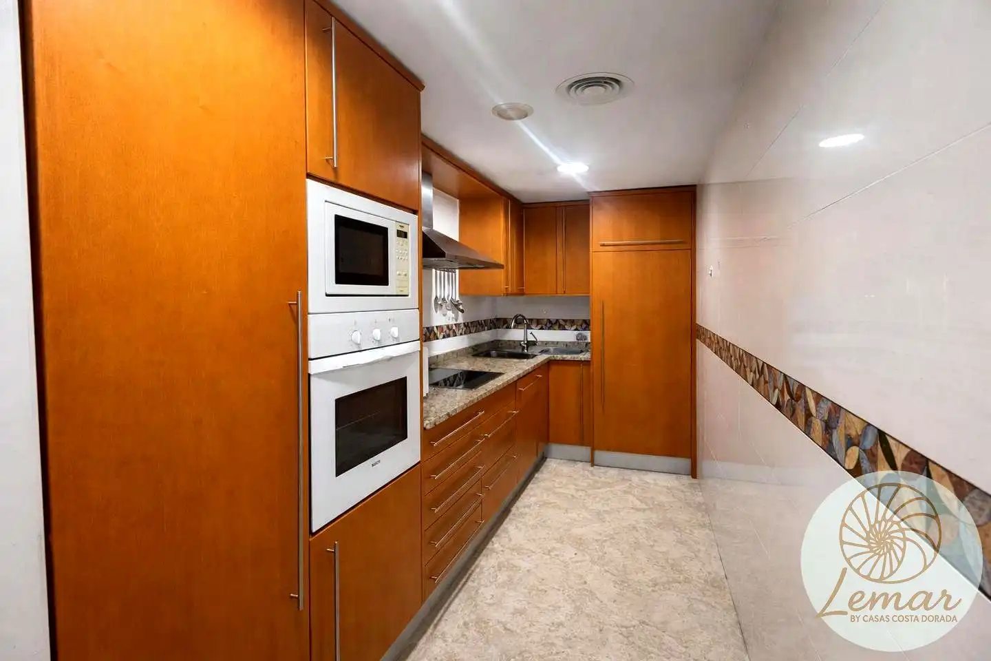Kitchen of Flat for sale in L'Ametlla de Mar   with Air Conditioner and Furnished