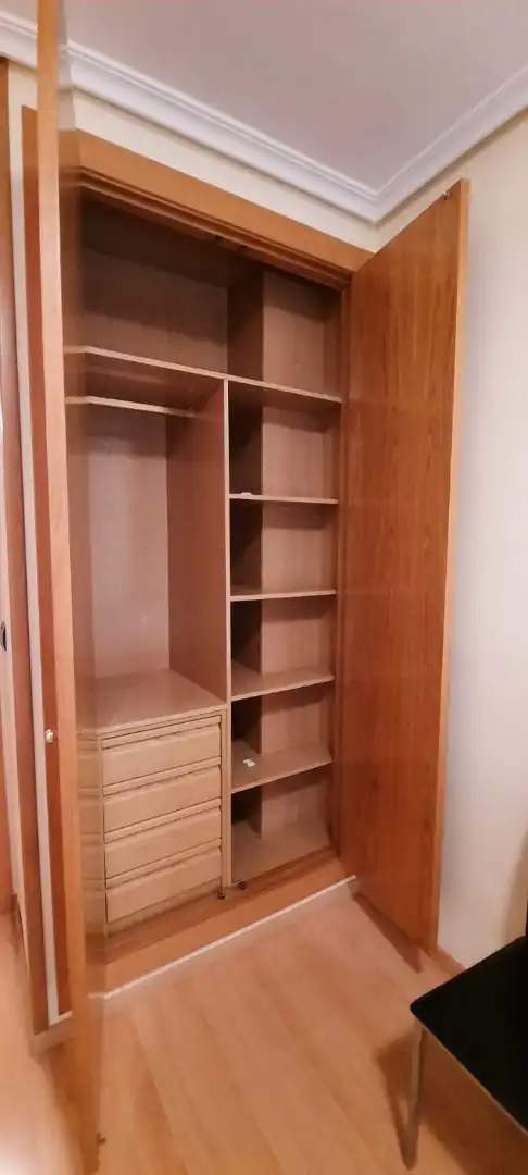 Habitación de Apartamento de alquiler en Albacete con Aire acondicionado, Calefacción y Parquet