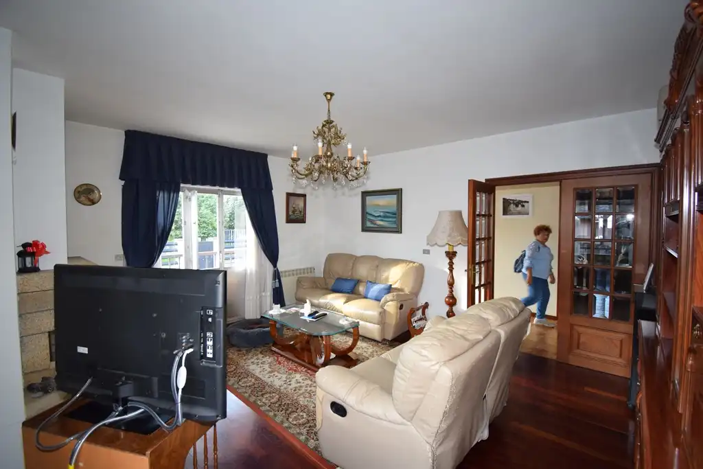 Sala d'estar de Casa o xalet en venda en Fene amb Jardí privat, Terrassa i Moblat