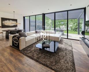Living room of Flat for sale in  Barcelona Capital  with Air Conditioner, Heating and Private garden