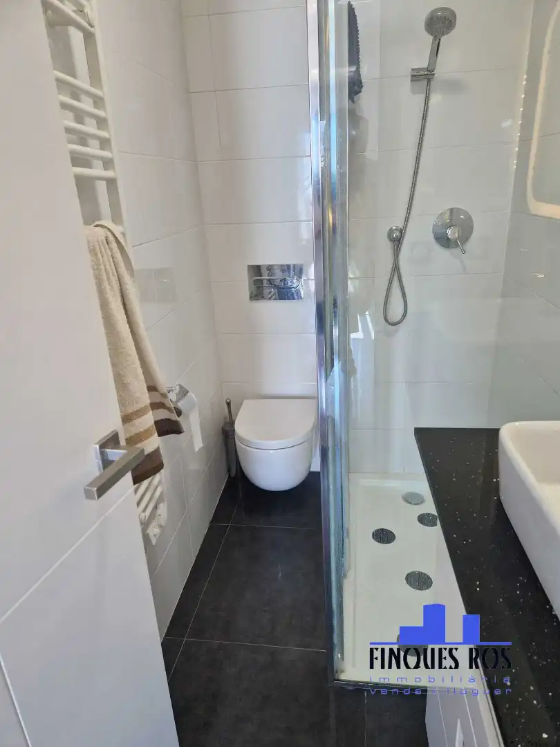 Bathroom of Apartments for rent in Vinaròs  with Air Conditioner, Furnished and Oven