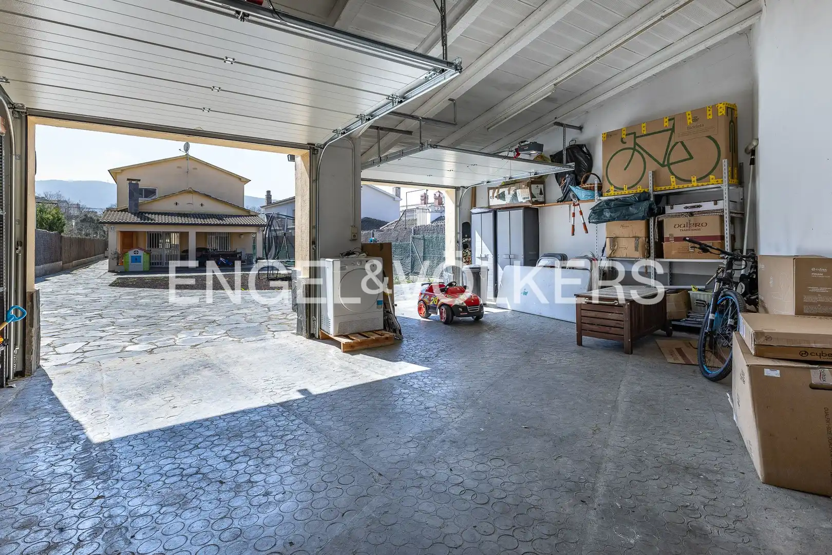 Exterior view of Houses for sale in Sant Fost de Campsentelles  with Air Conditioner, Heating and Private garden