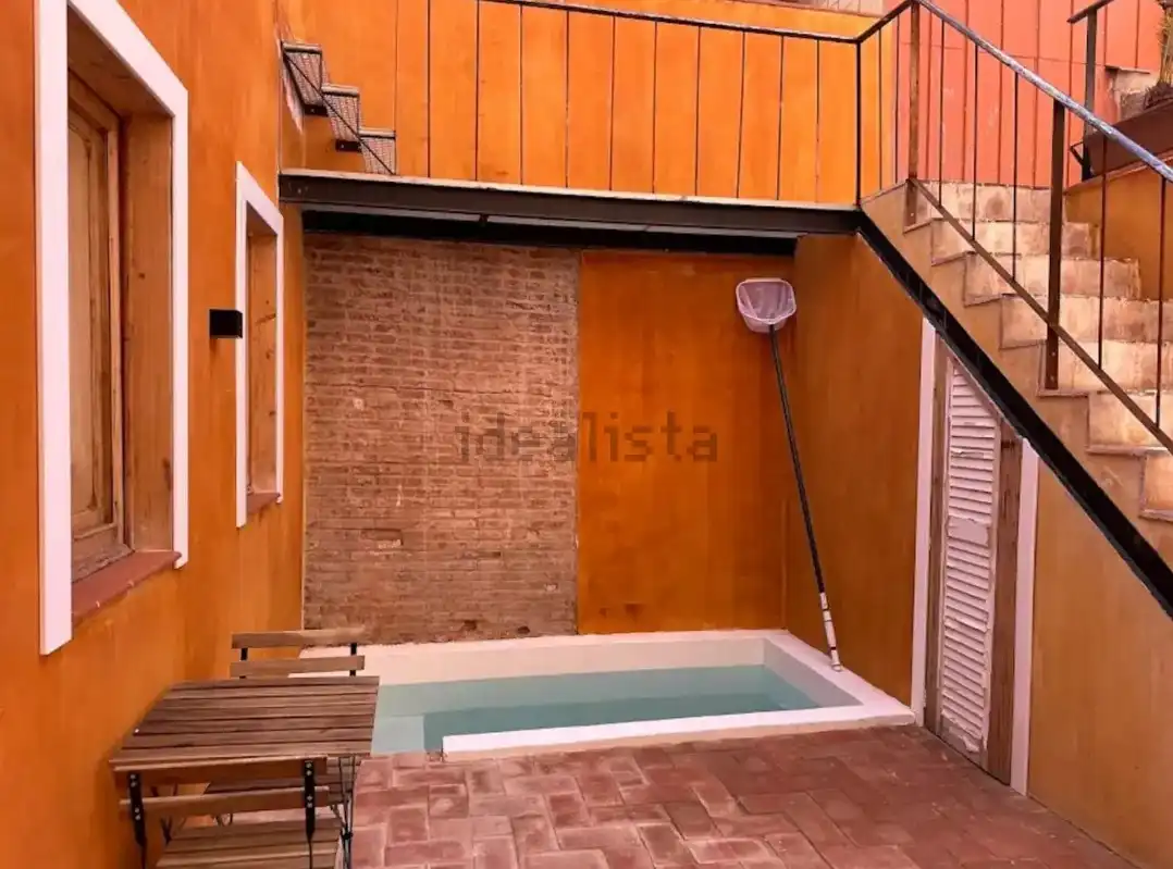 Swimming pool of Commercial properties for rent in L'Hospitalet de Llobregat  with Air Conditioner, Heating and Terrace