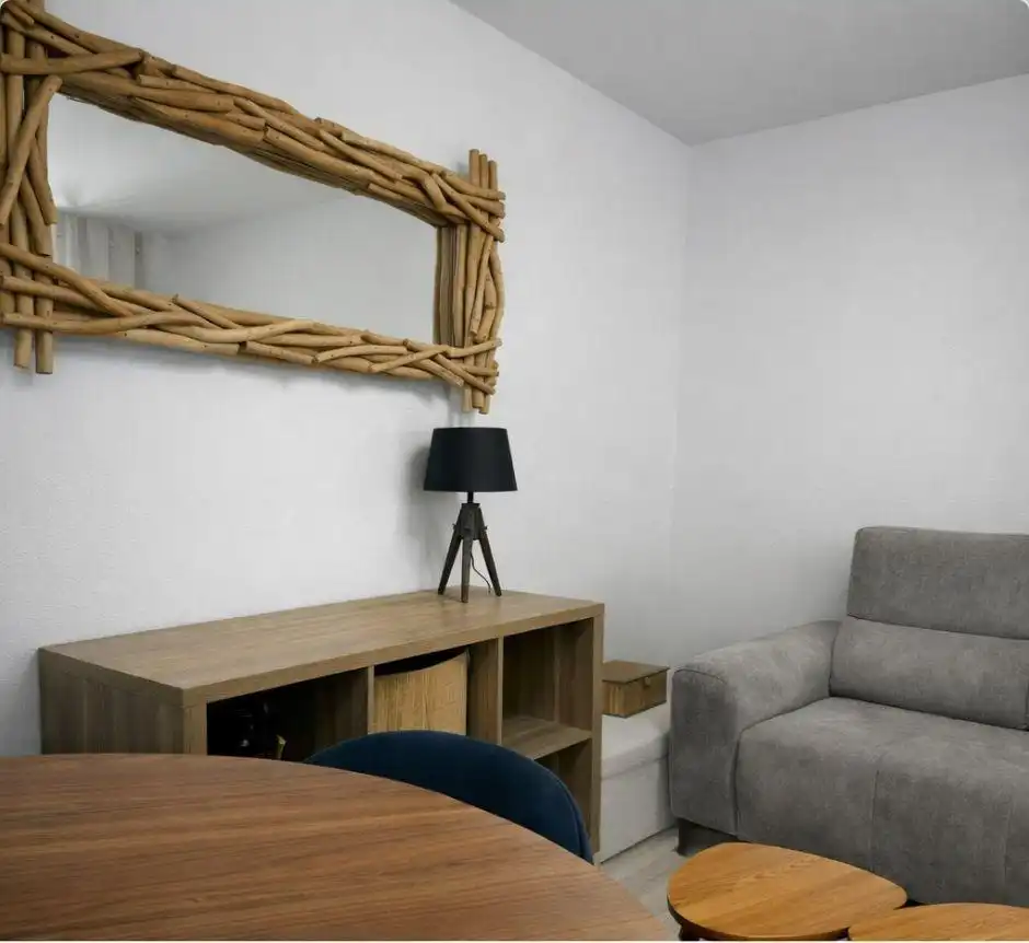 Sala d'estar de Pis de lloguer en El Campello amb Jardí privat, Parquet i Terrassa