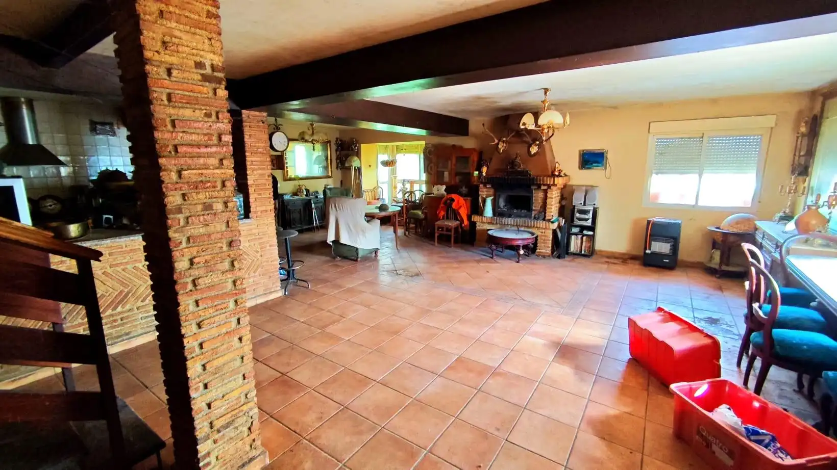Sala de estar de Finca rústica en venta en Carcaboso con Aire acondicionado, Calefacción y Jardín privado