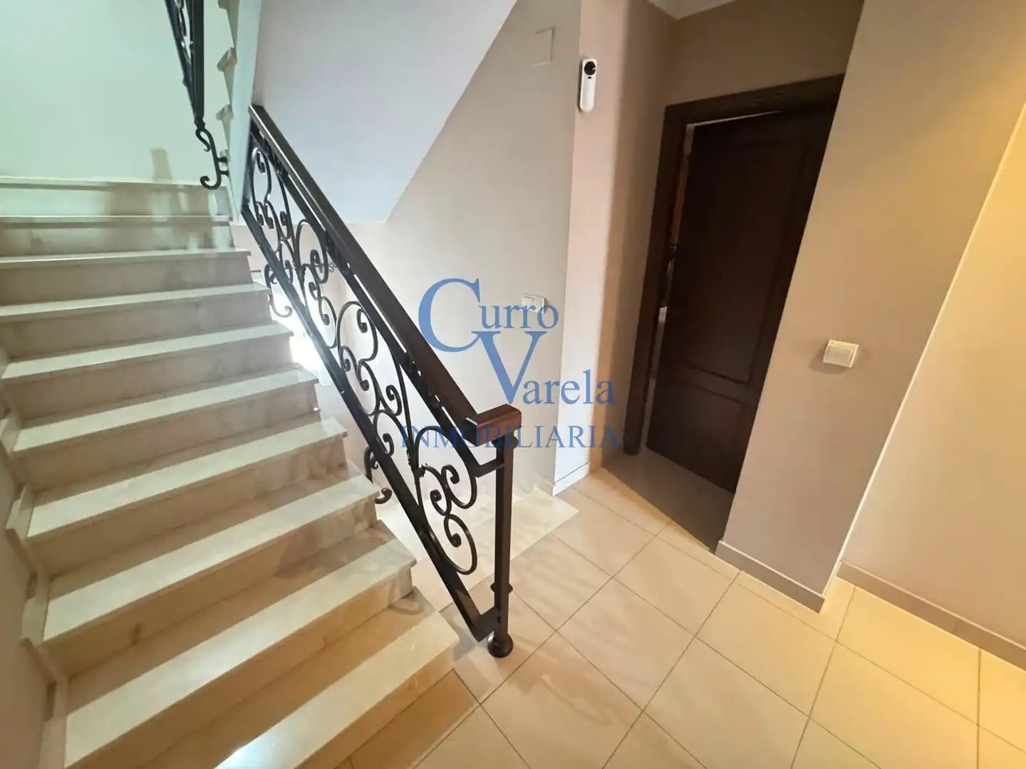 Houses for sale in Dos Hermanas  with Air Conditioner, Heating and Terrace