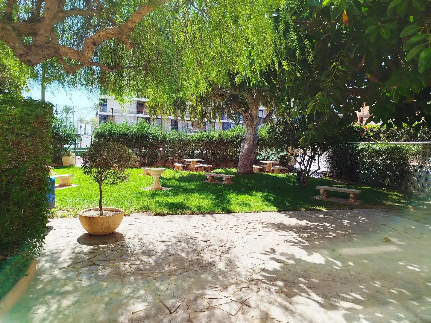 Jardín de Apartamento de alquiler en El Puig de Santa Maria con Terraza, Piscina y Amueblado