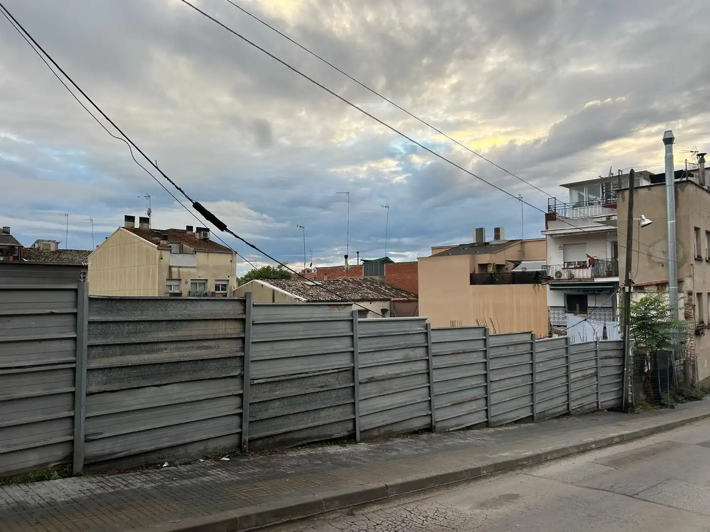 Vista exterior de Residencial en venda en Rubí