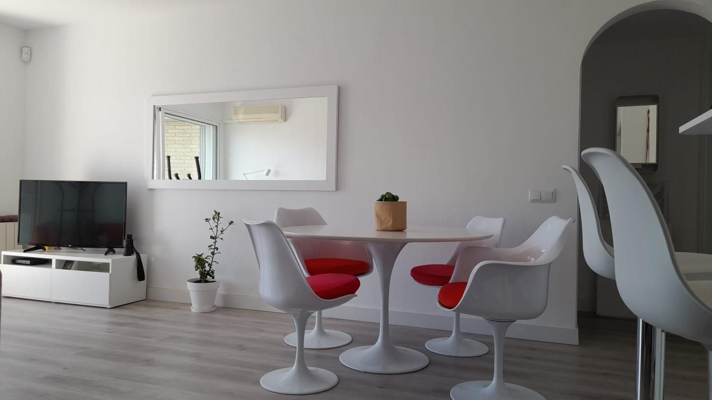 Flat for sale in De Les Flors, Ametllers - Poble-Sec