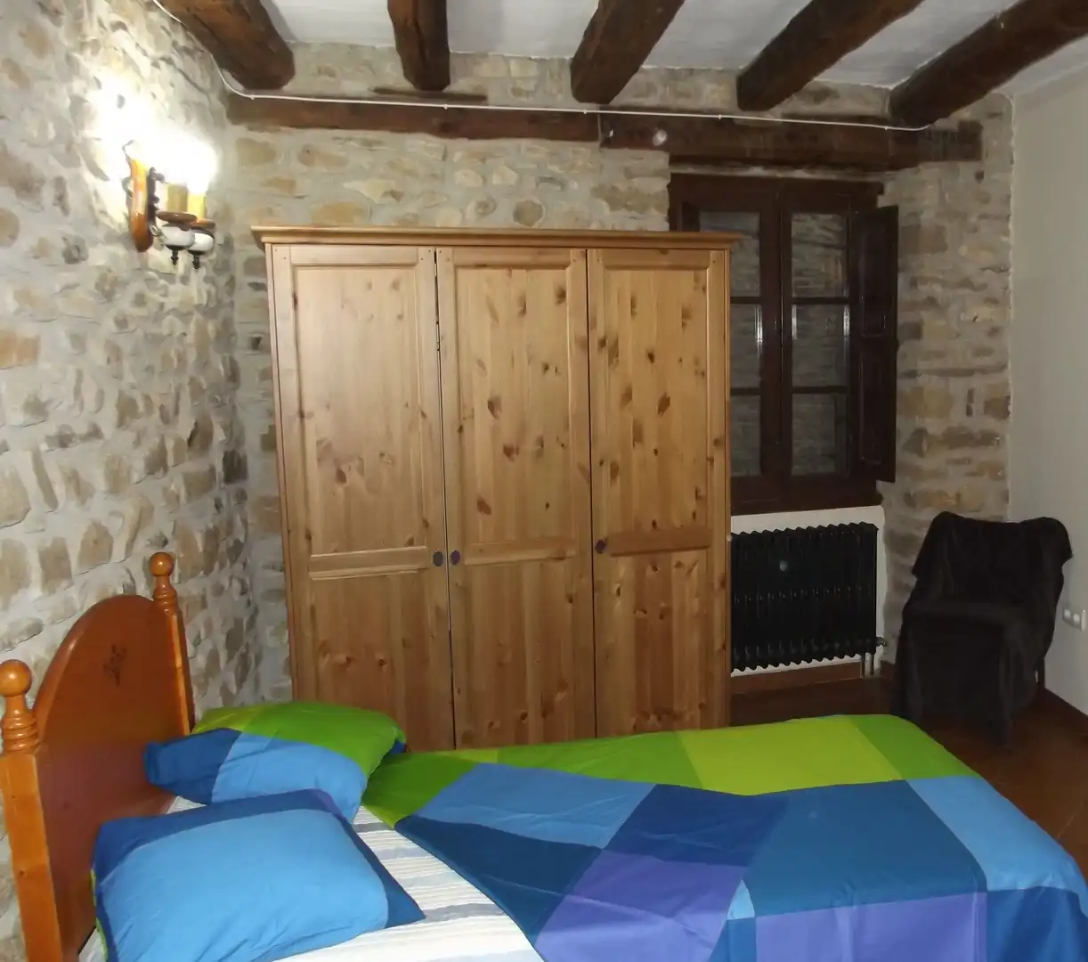 Habitación de Casa o chalet en venta en Santa Cruz de la Serós con Amueblado, Horno y Lavadora