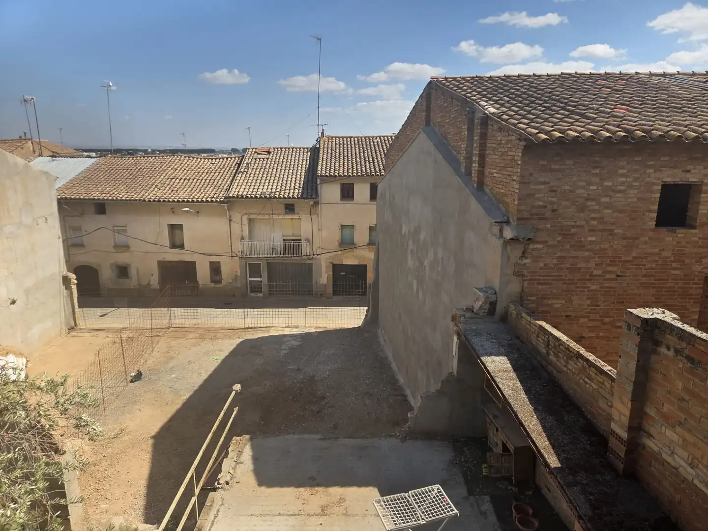 Exterior view of Residential for sale in Miralcamp