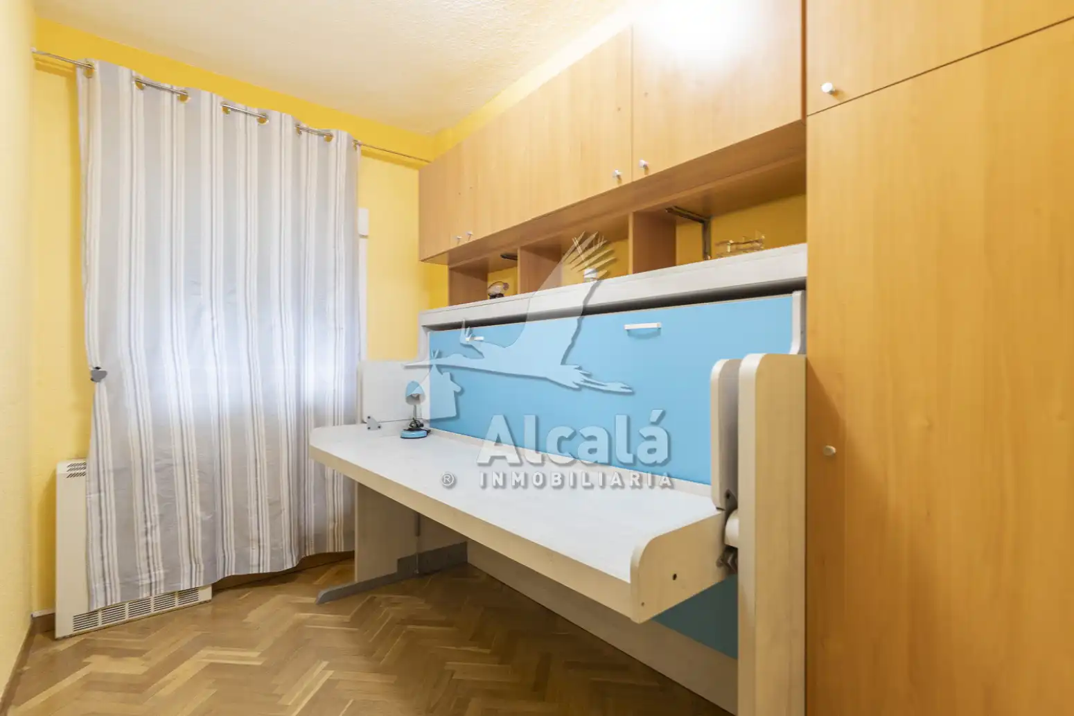 Habitación de Piso en venta en Alcalá de Henares con Aire acondicionado, Calefacción y Parquet