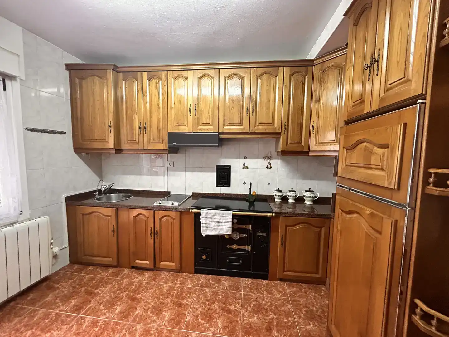 Cocina de Piso para compartir en Gijón  con Parquet, Trastero y Amueblado