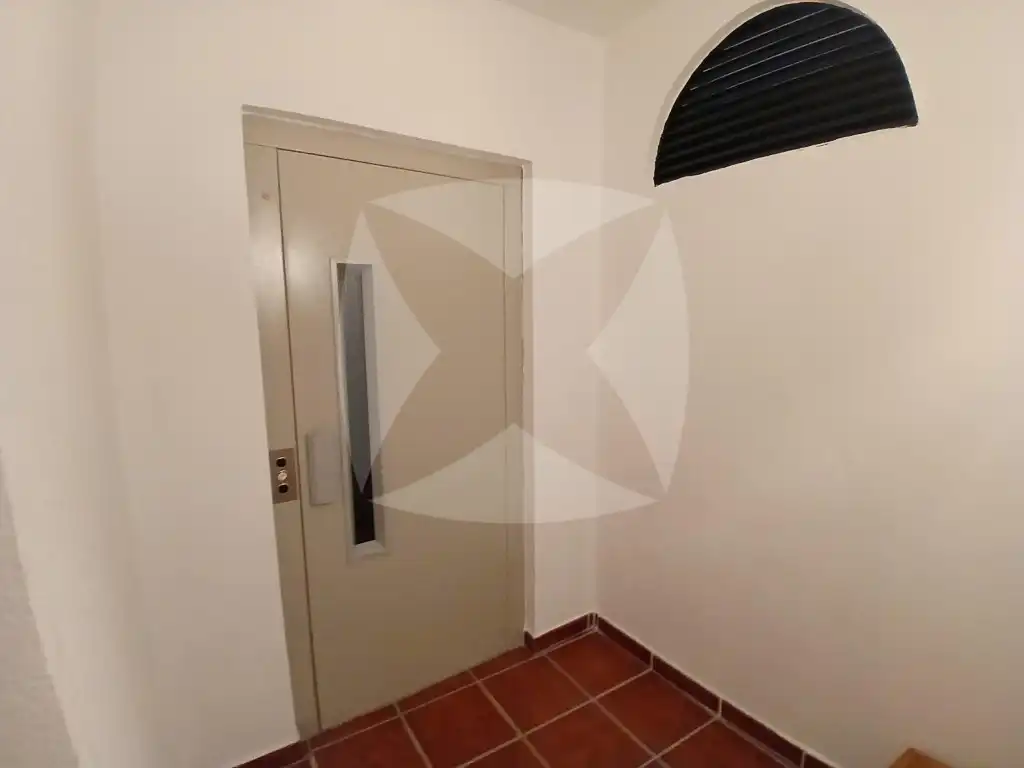 Casa o xalet en venda en Badajoz amb Aire condicionat, Jardí privat i Terrassa