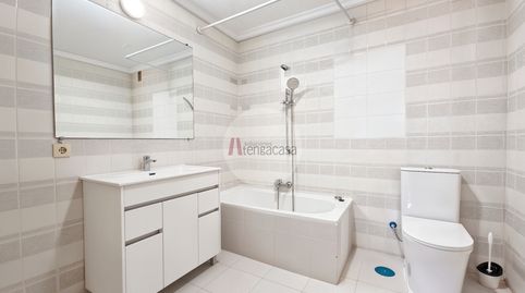 Foto 5 de Piso de alquiler en Calle de Valdevarnes, Valdezarza, Madrid Capital