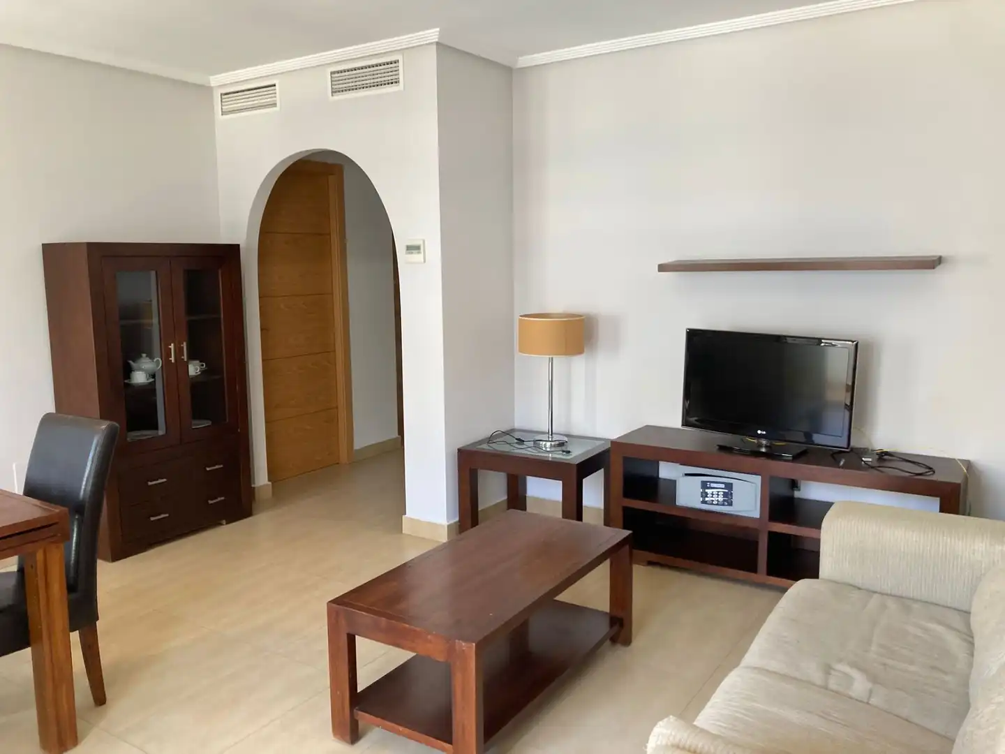 Sala de estar de Piso de alquiler en Las Lomas de Rame - Bahía Bella