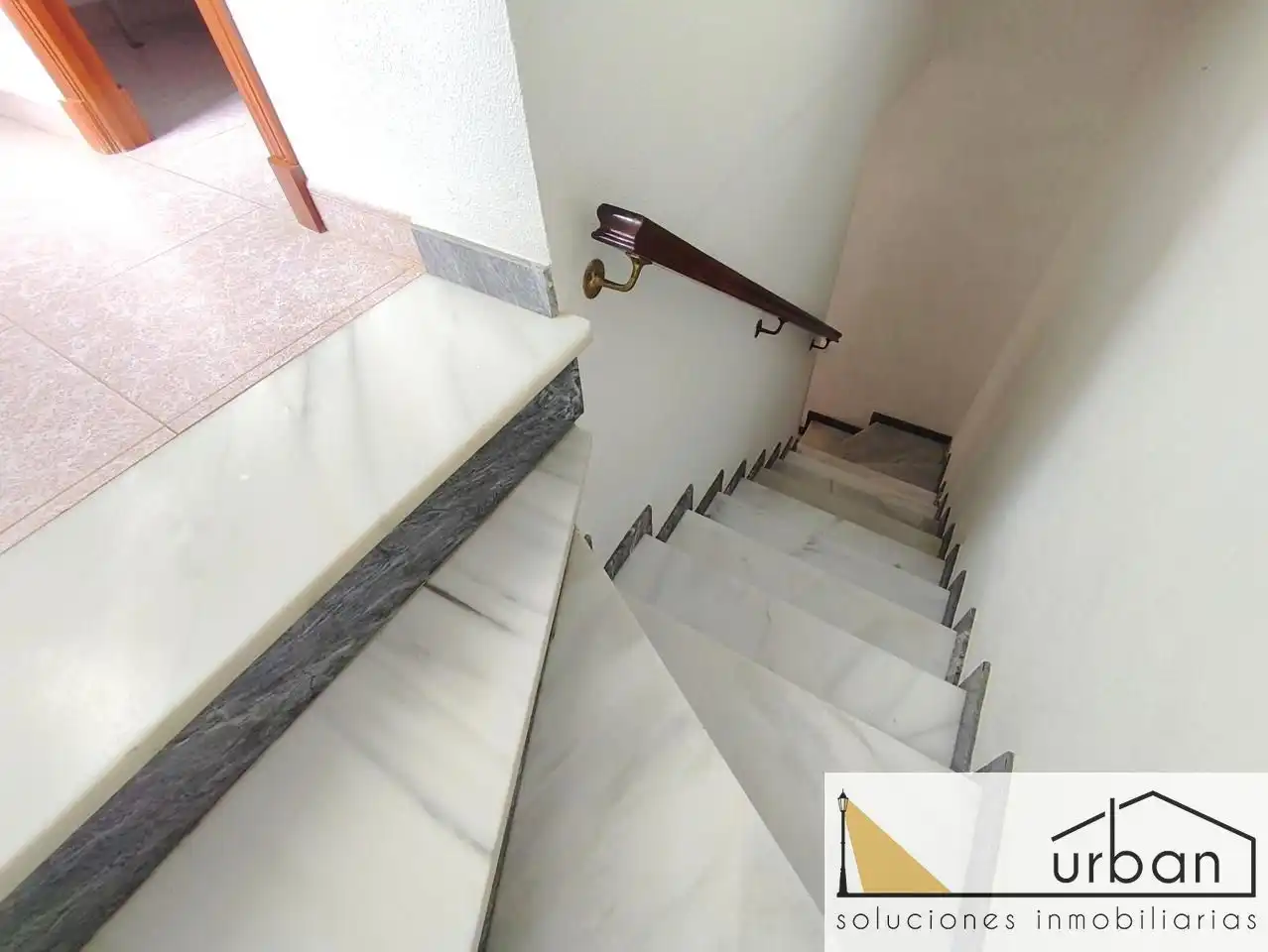 Casa adosada en venta en Chipiona