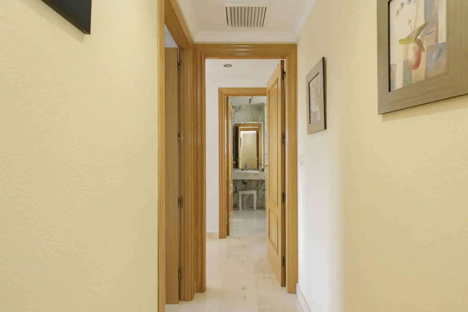 Apartamento en venta en 54 Calle Ramón y Cajal #escalera p3 / 4B, 34, Rosaleda - Juventud
