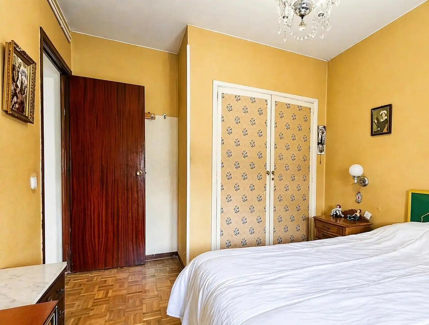 Habitación de Casa o chalet en venta en Pozuelo de Alarcón con Calefacción