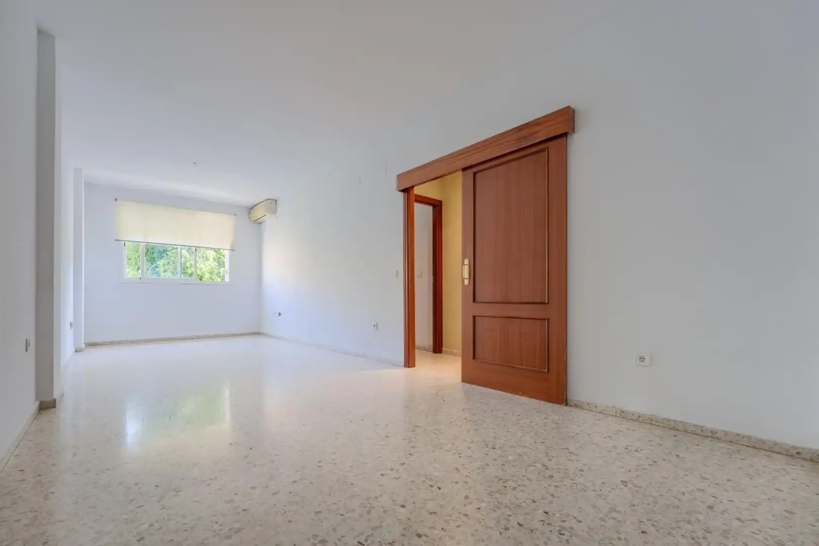 Wohnung zum Verkauf in Calle BATAN, Coria del Río