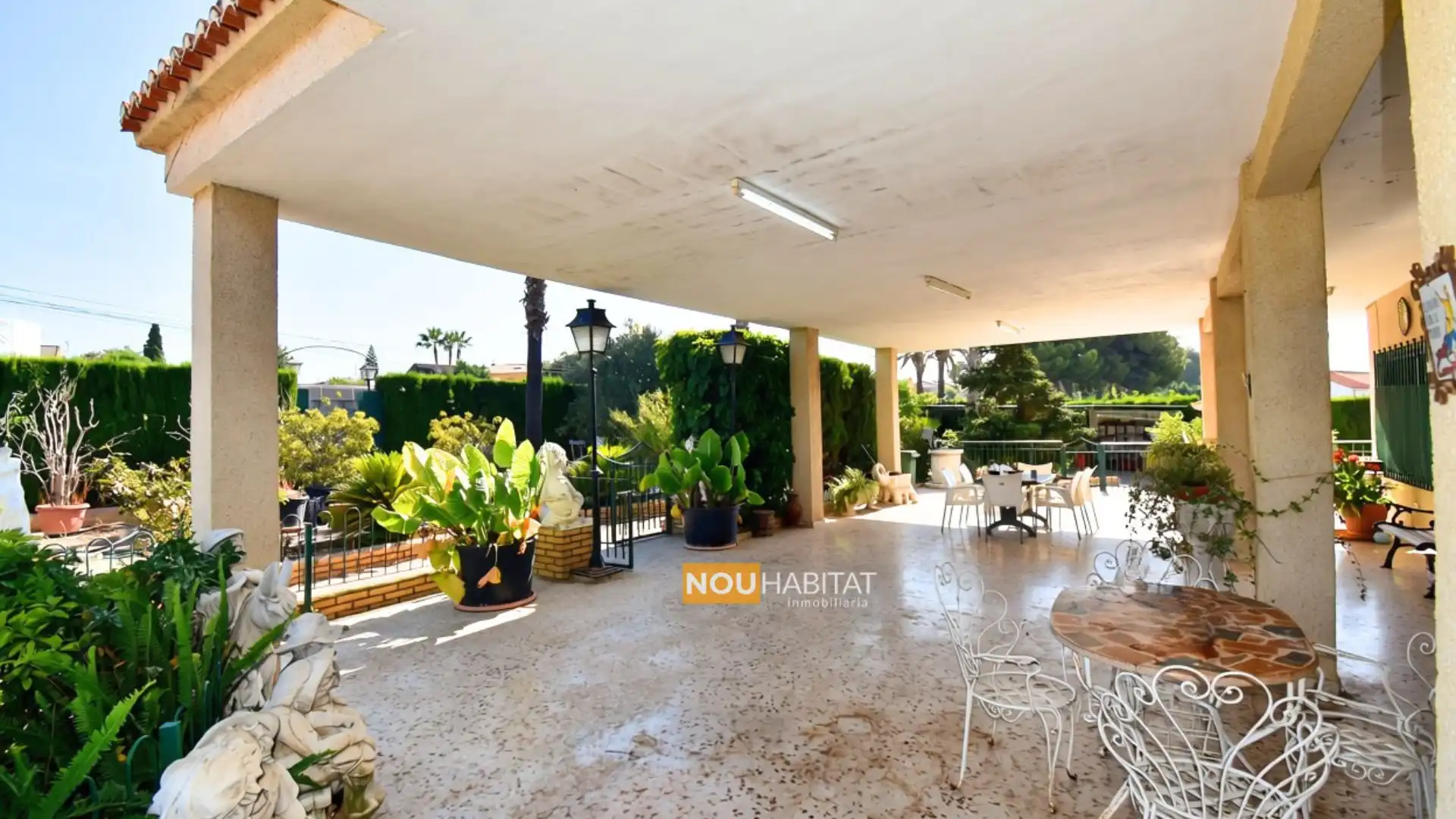 Detached house with terrace for sale in Montserrat, imagen 5