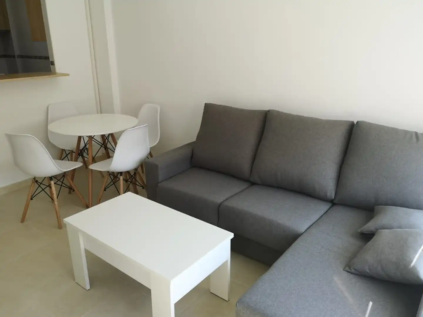 Sala d'estar de Apartament de lloguer en Murcia amb Aire condicionat, Calefacció i Terrassa
