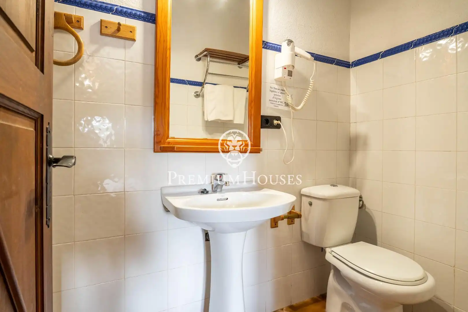 Baño de Finca rústica en venta en Montblanc con Calefacción, Jardín privado y Terraza