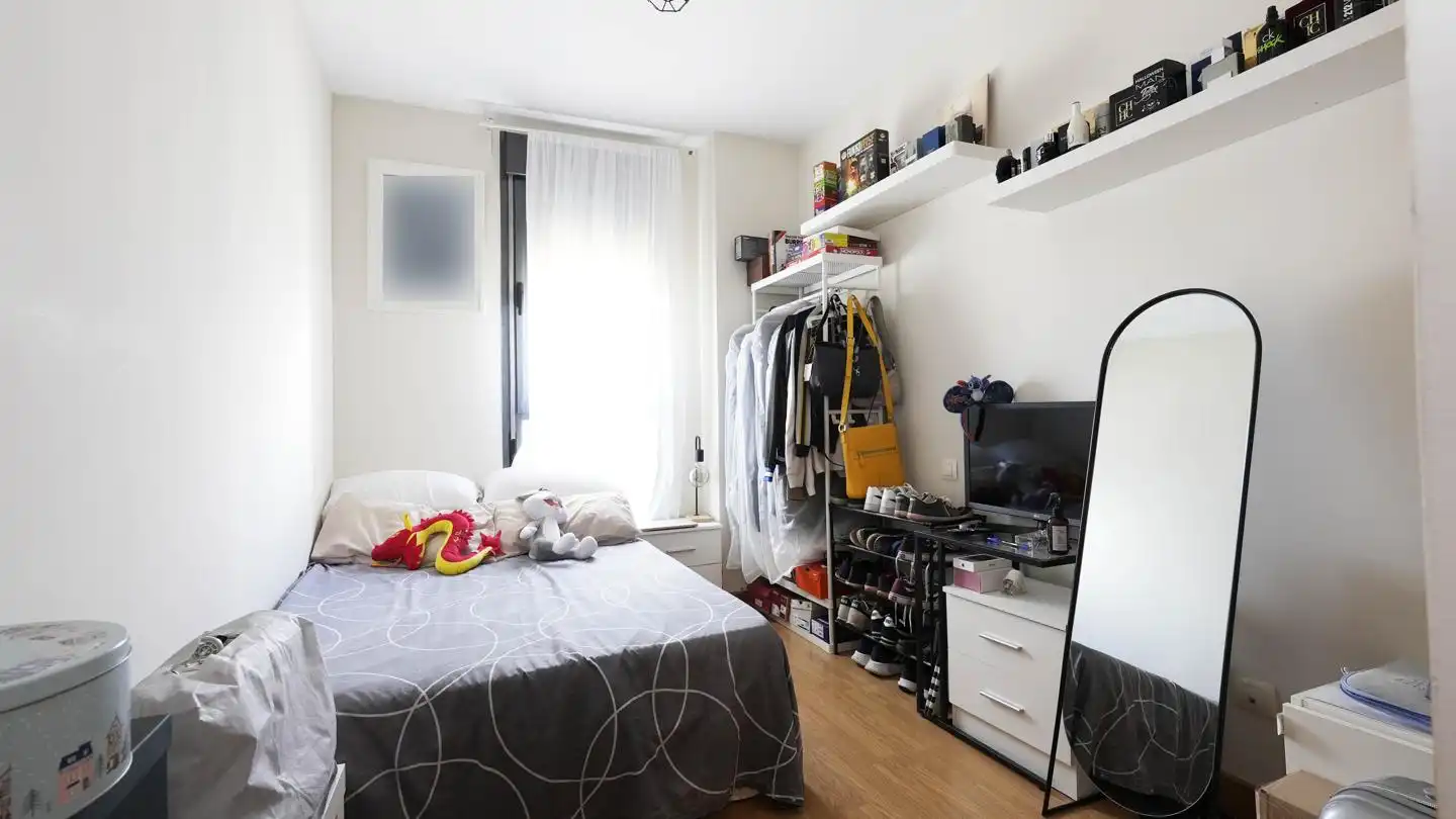 Habitación de Ático en venta en Madrid con Calefacción, Terraza y Trastero