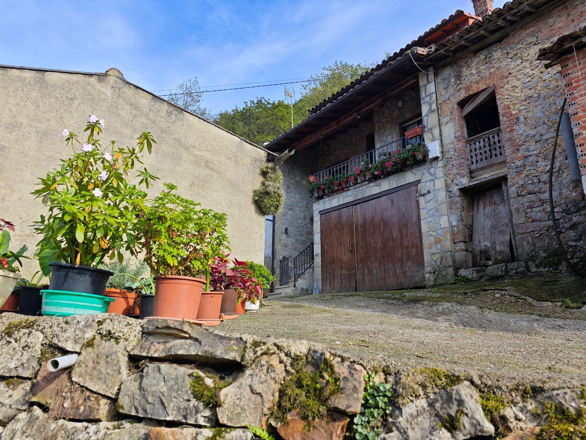 Vista exterior de Casa o xalet en venda en Llanes amb Calefacció, Jardí privat i Terrassa