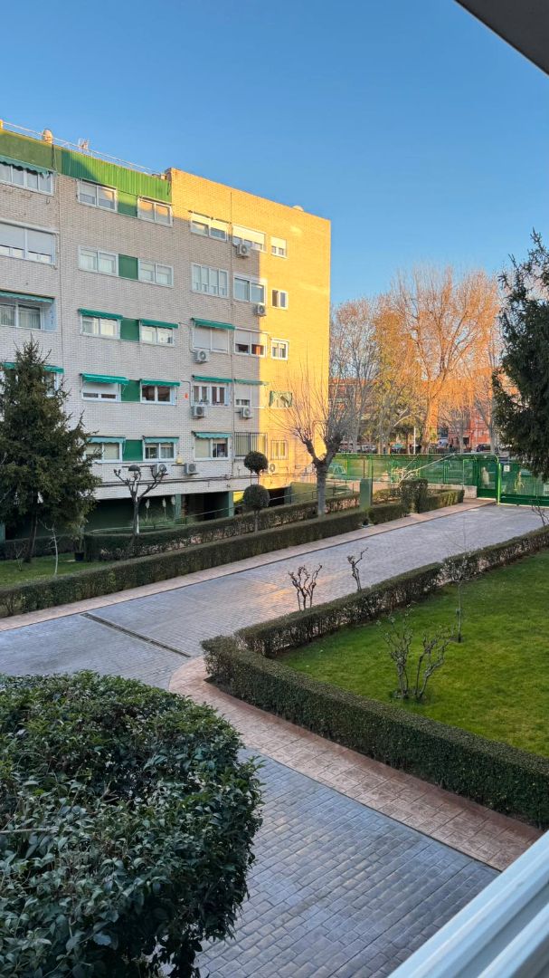 Exterior view of Flat for sale in San Fernando de Henares  with Heating and Private garden