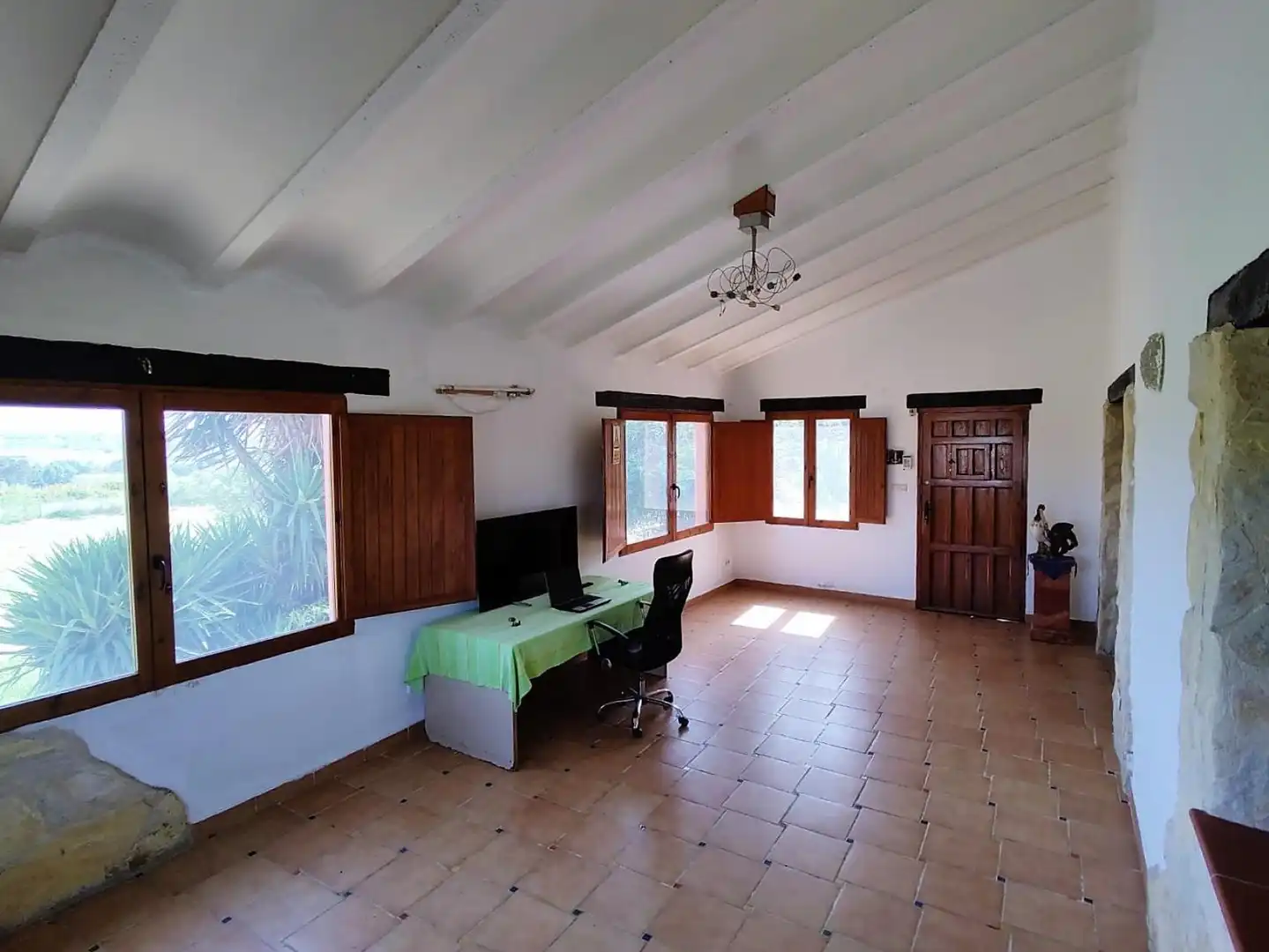 Wohnzimmer von Country house zum Verkauf in La Pobla del Duc