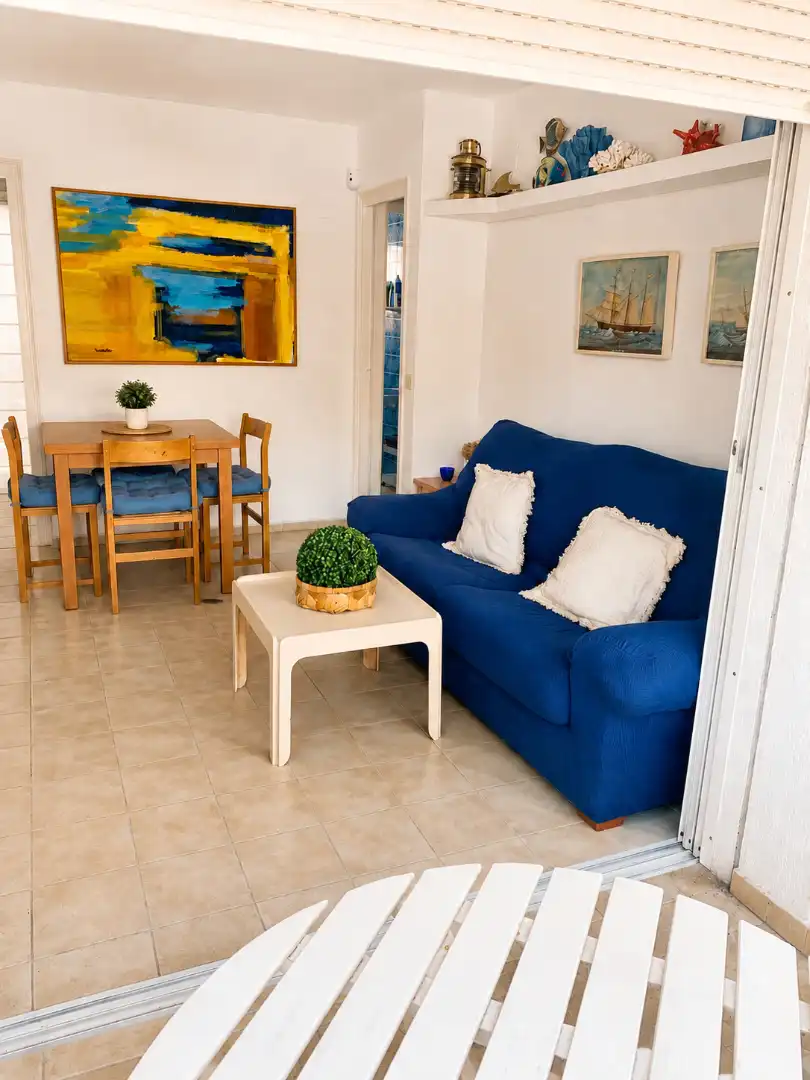 Sala de estar de Piso en venta en Castell d'Aro, Platja d'Aro i s'Agaró con Balcón