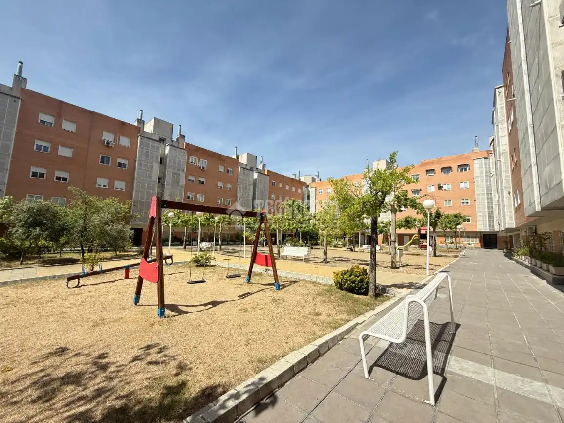 Vista exterior de Piso en venta en Madrid con Aire acondicionado y Calefacción