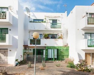 Vista exterior de Apartament en venda en Antigua amb Jardí privat i Piscina comunitària