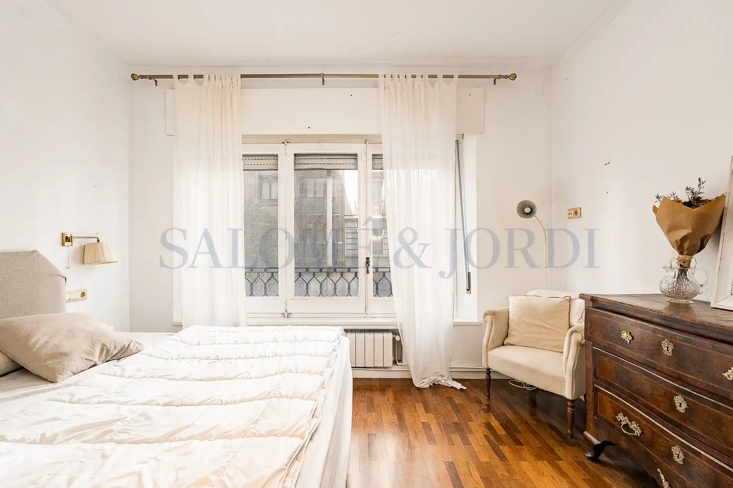 Habitación de Piso en venta en Barcelona con Aire acondicionado, Calefacción y Jardín privado